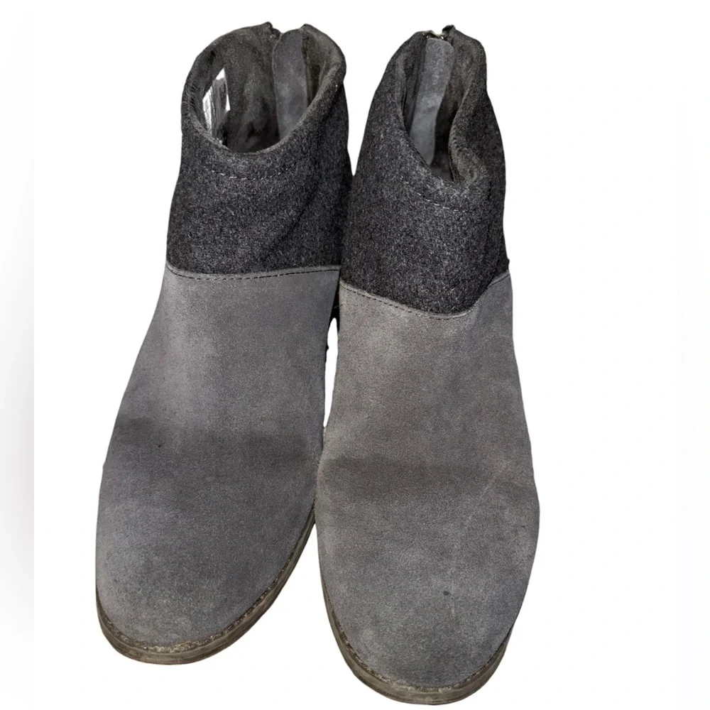 Toms Lacy Grey Suede Wool Booties 8